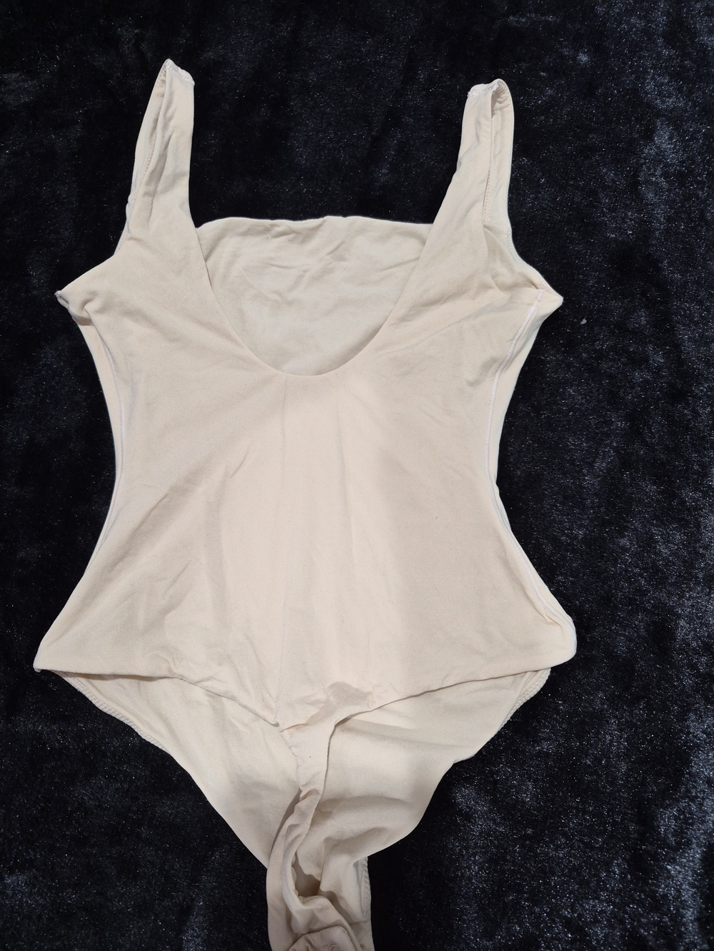 SKIMS Scoop Neck Bodysuit in Light Nude
